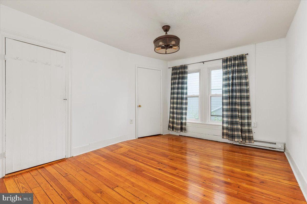 307 E Piccadilly Street photo 21