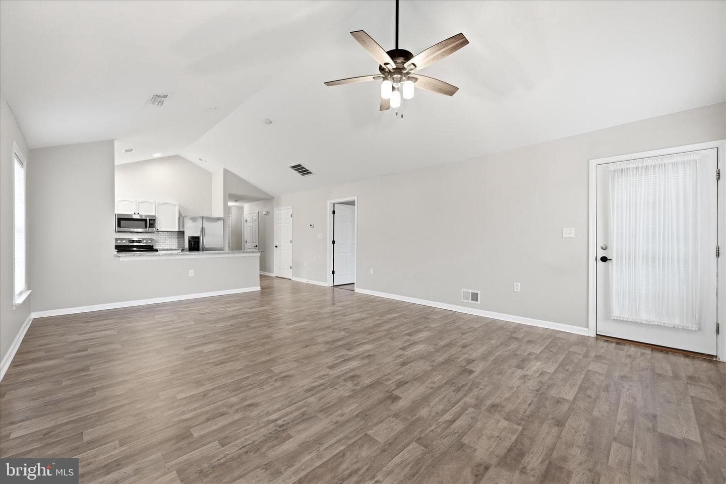 1856 Melvor Lane photo 12