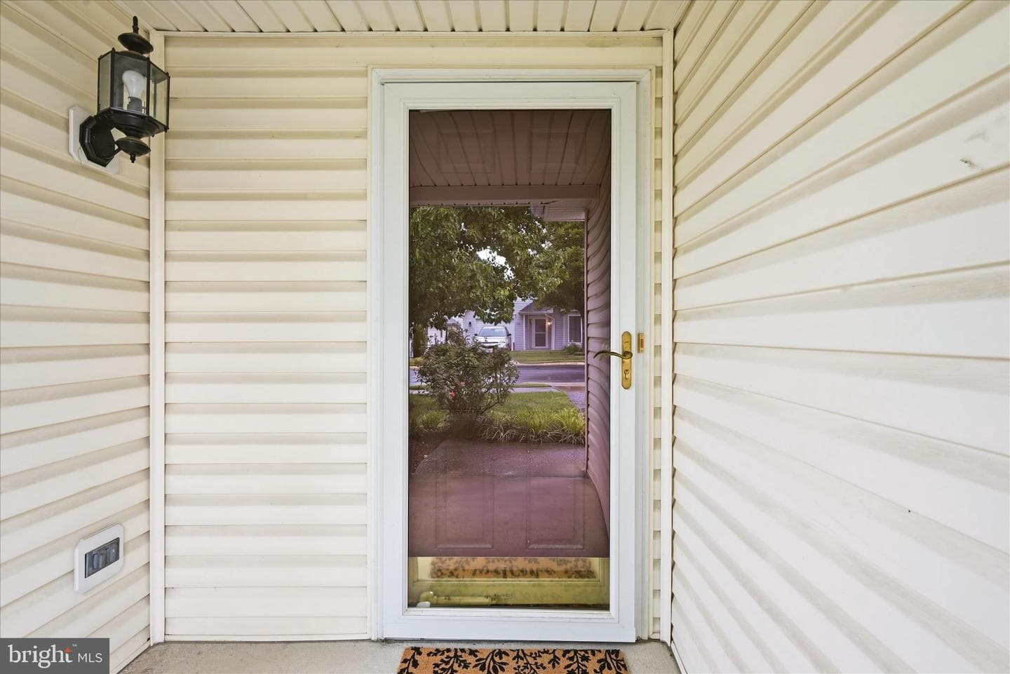 1856 Melvor Lane photo 6