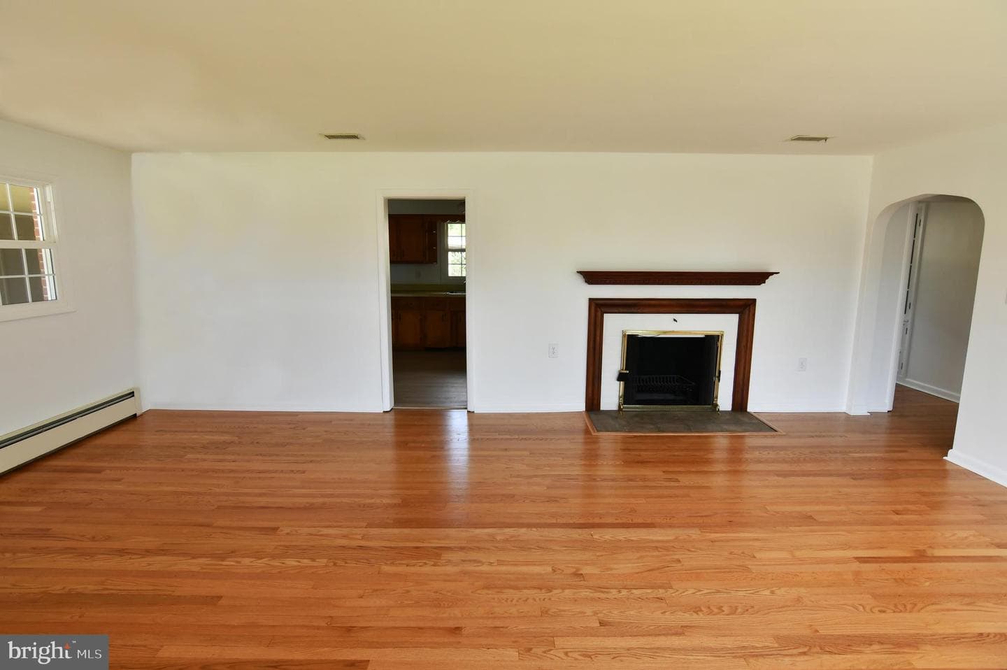 437 Beechcroft Road photo 15