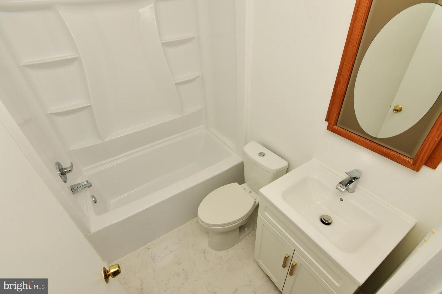 437 Beechcroft Road photo 31