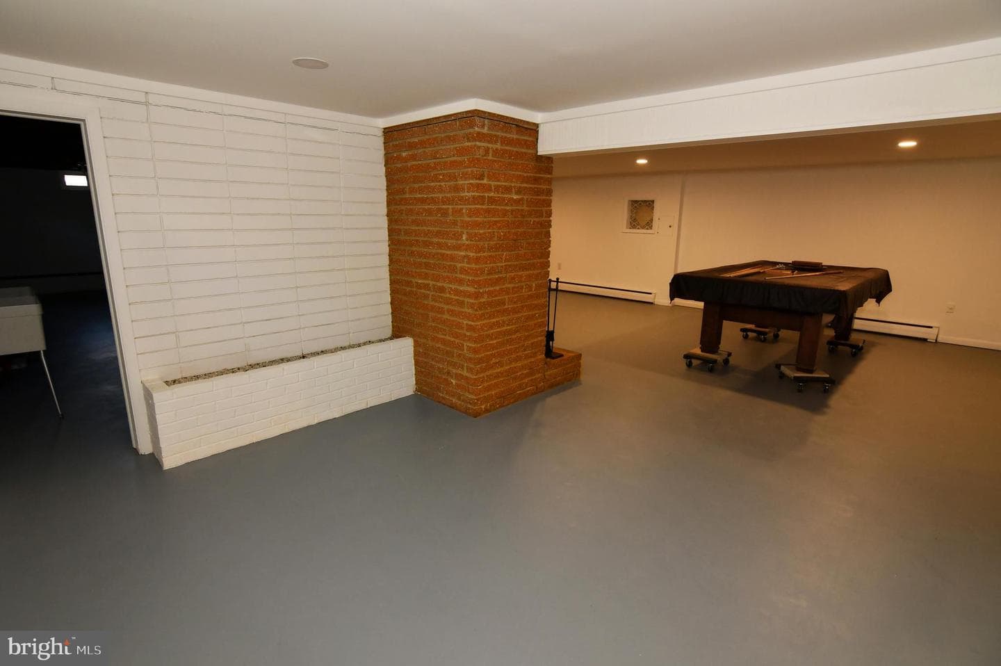 437 Beechcroft Road photo 35