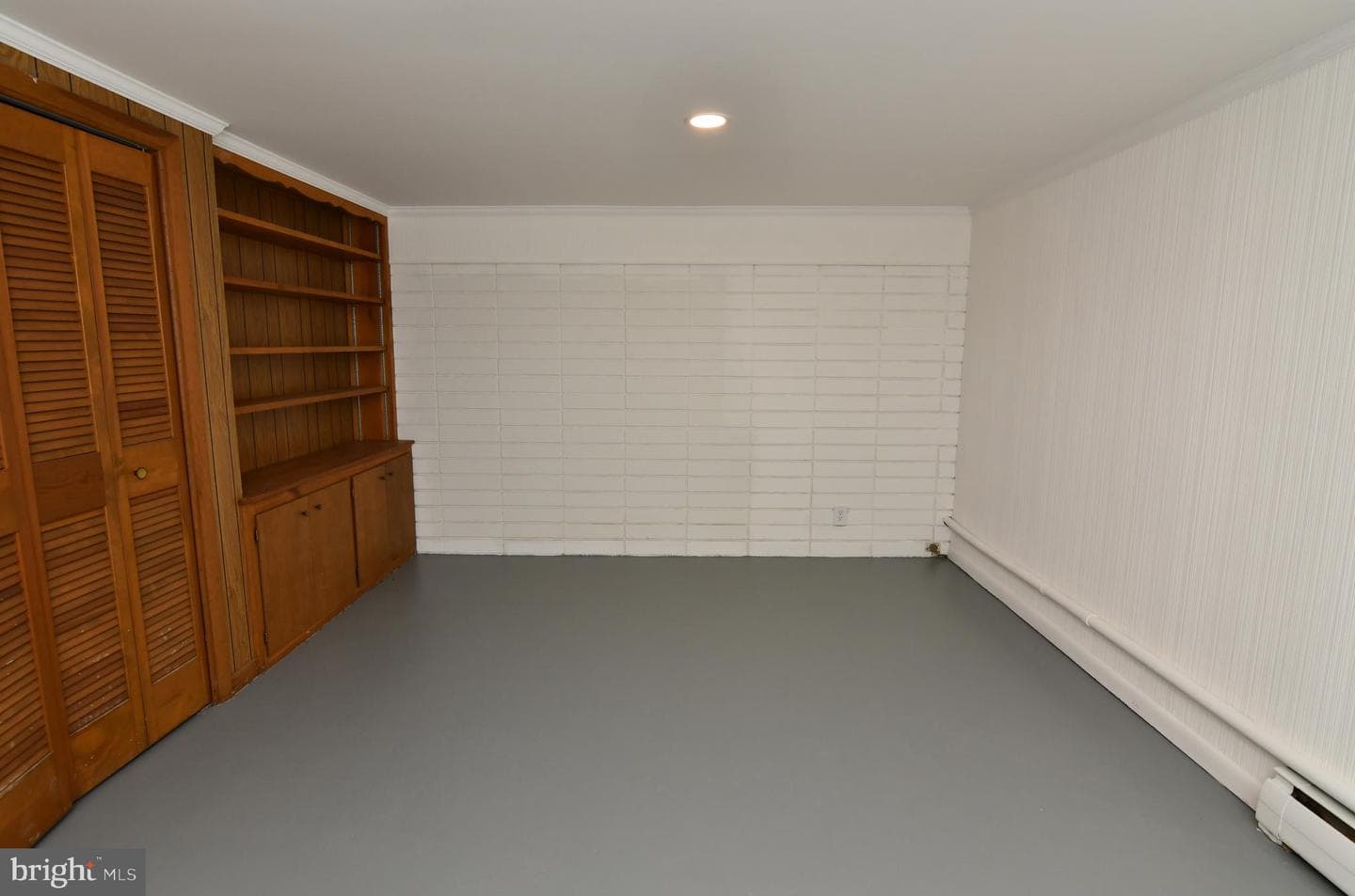 437 Beechcroft Road photo 40