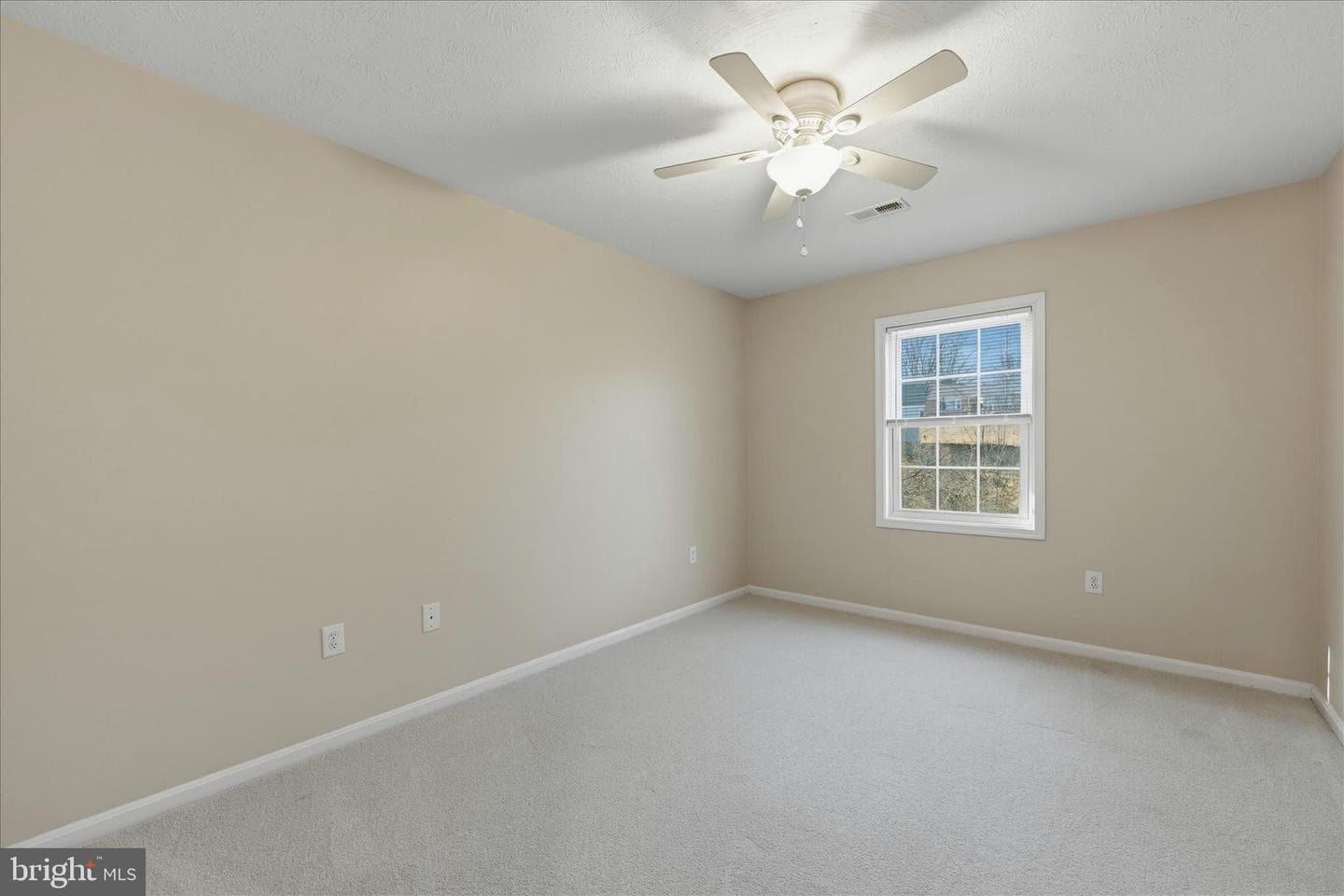 620 Crystal Court photo 24