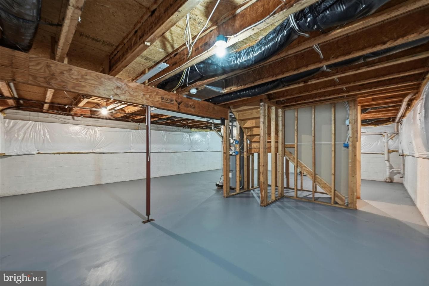 620 Crystal Court photo 34