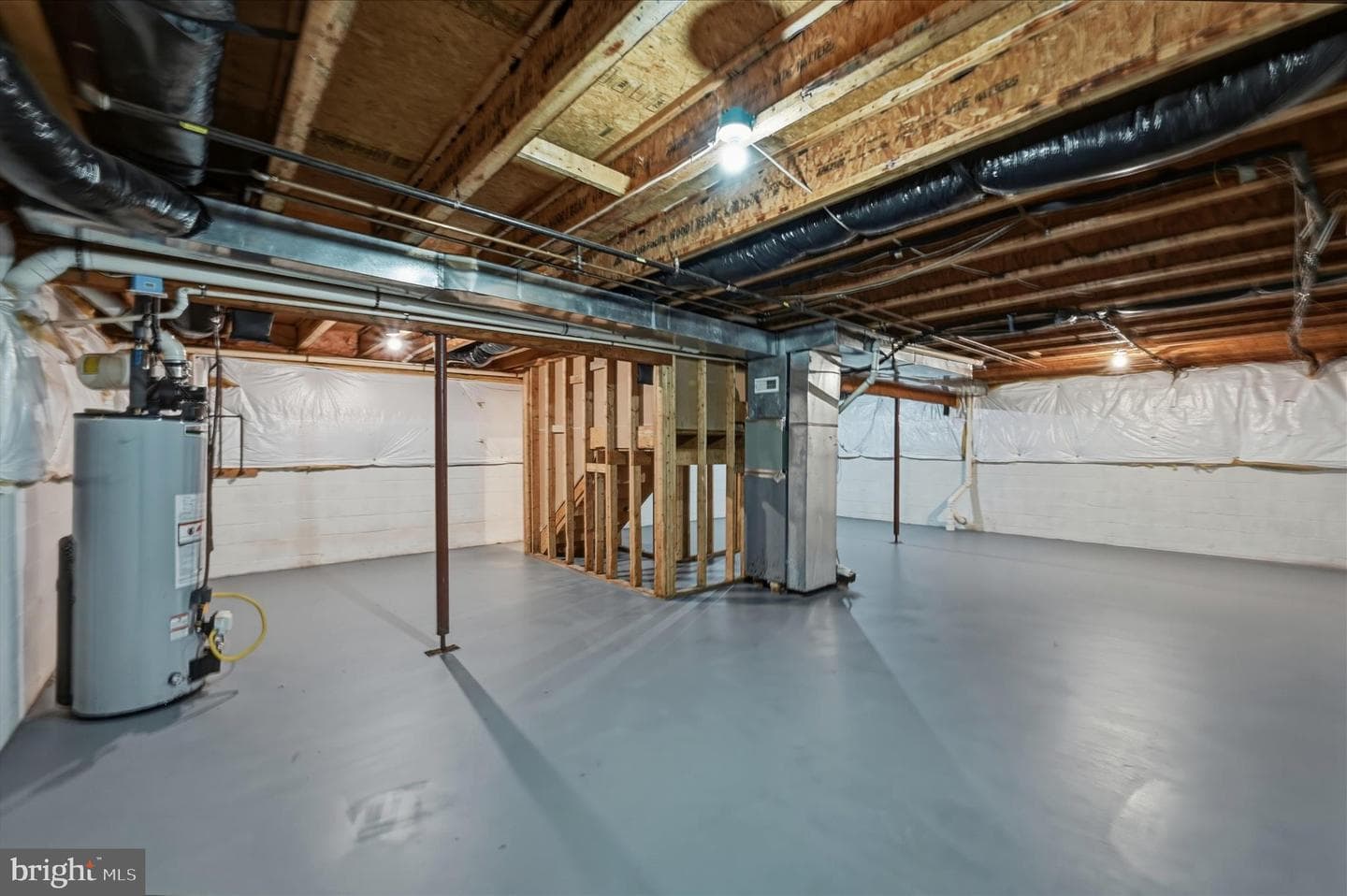 620 Crystal Court photo 35