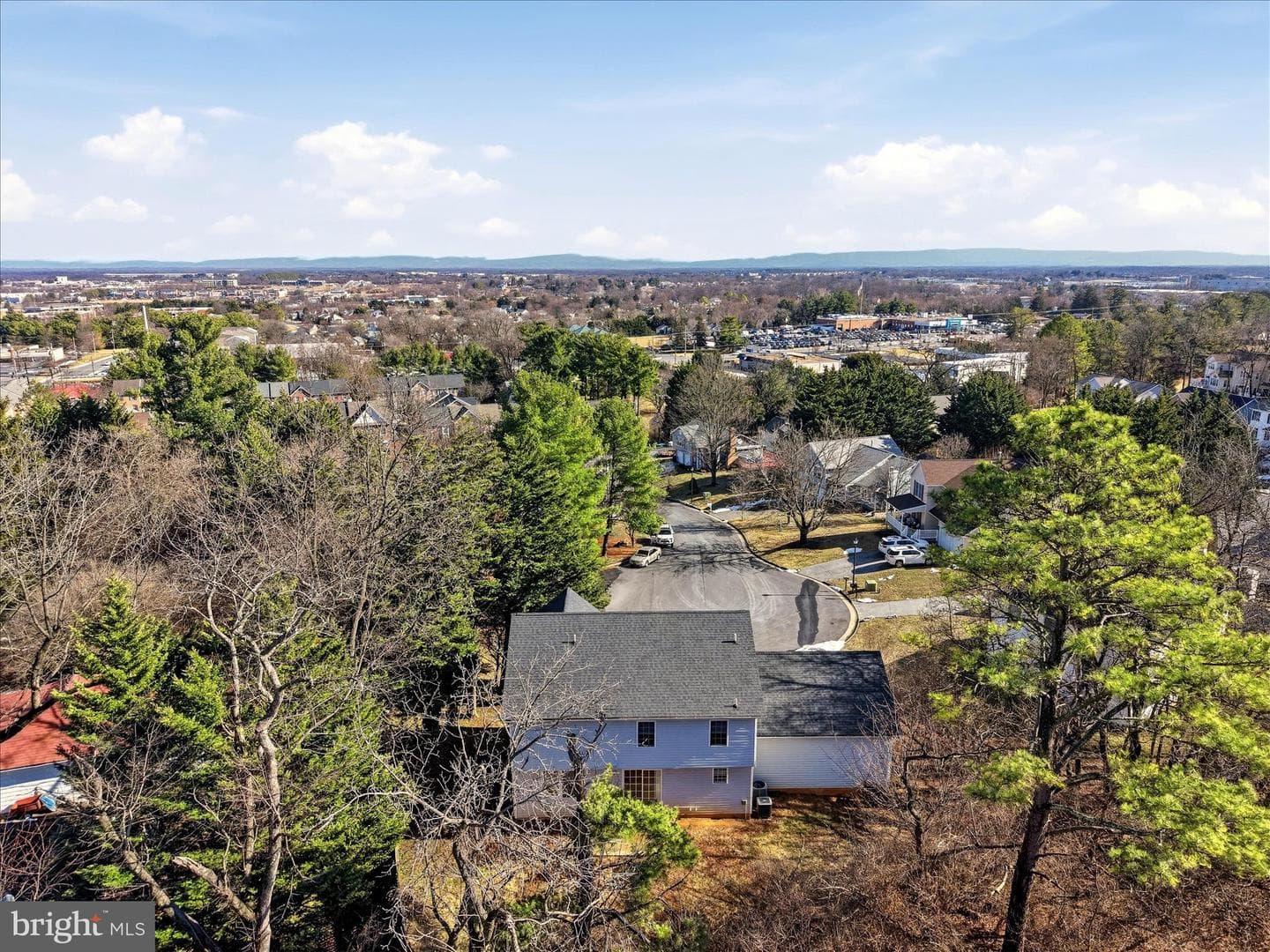 620 Crystal Court photo 40