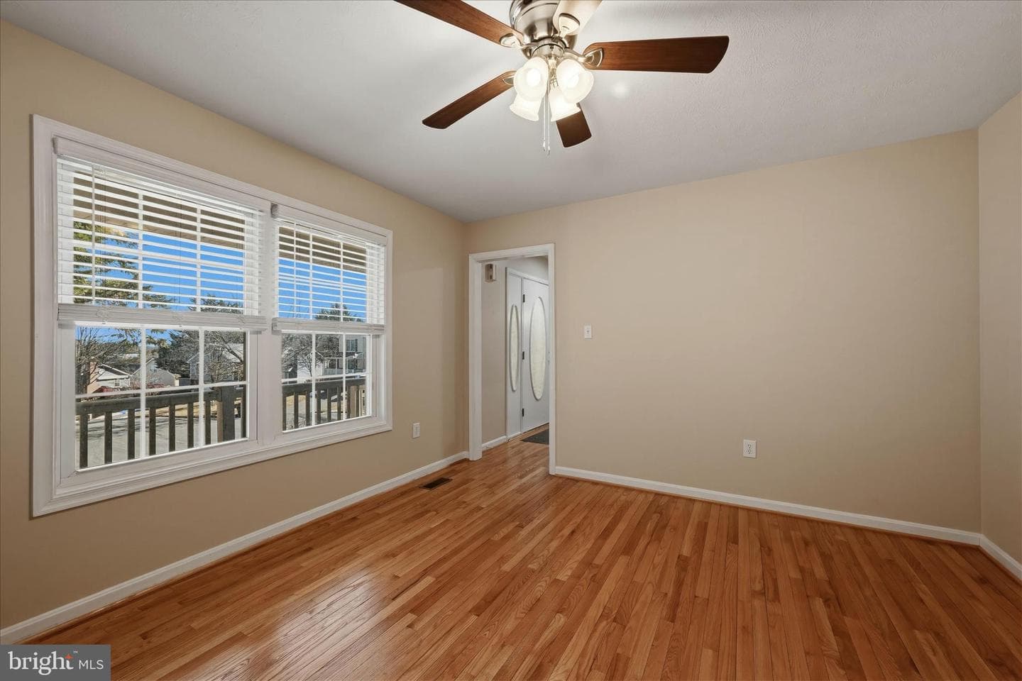 620 Crystal Court photo 8