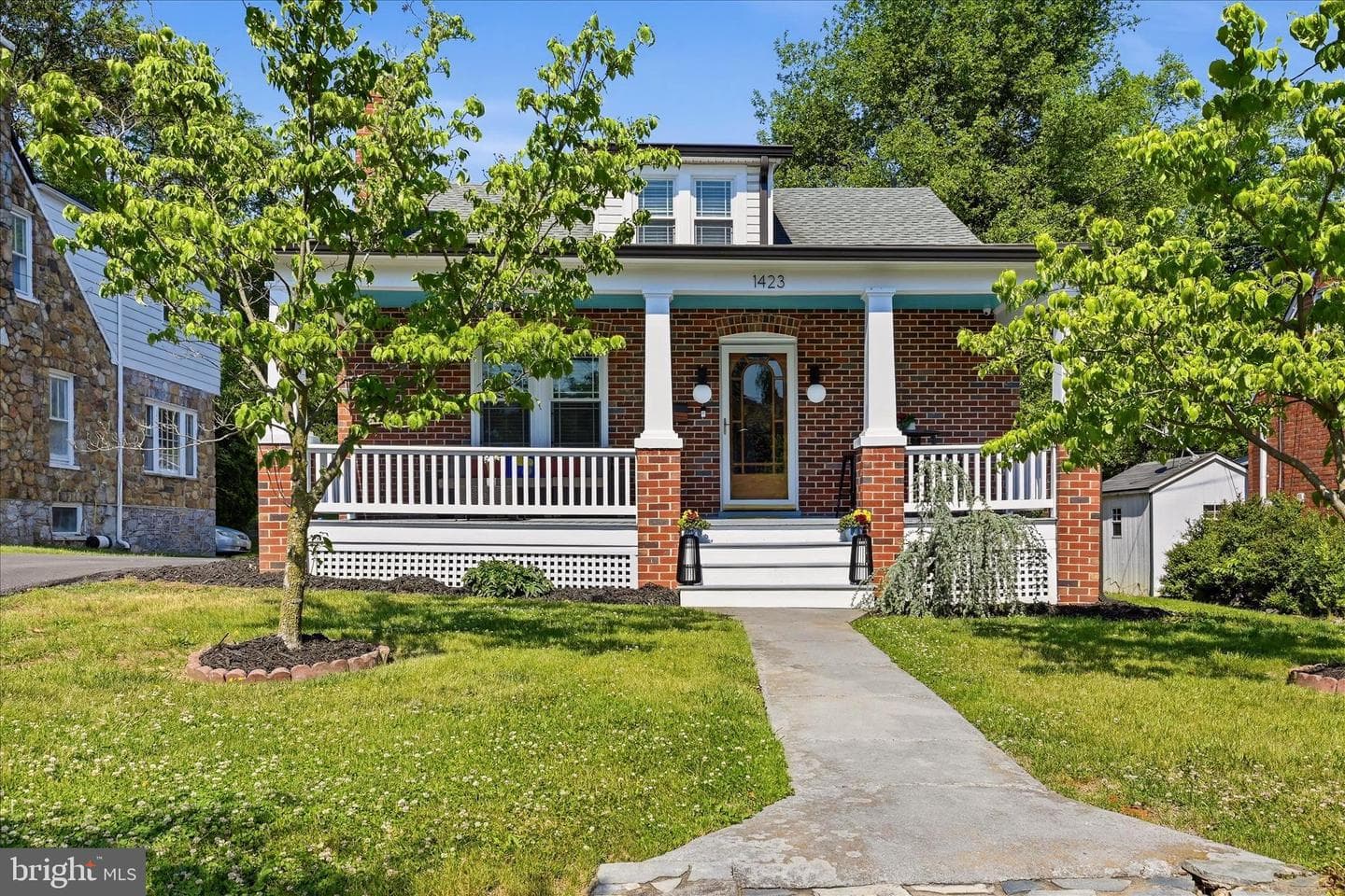 1423 Greystone Ter