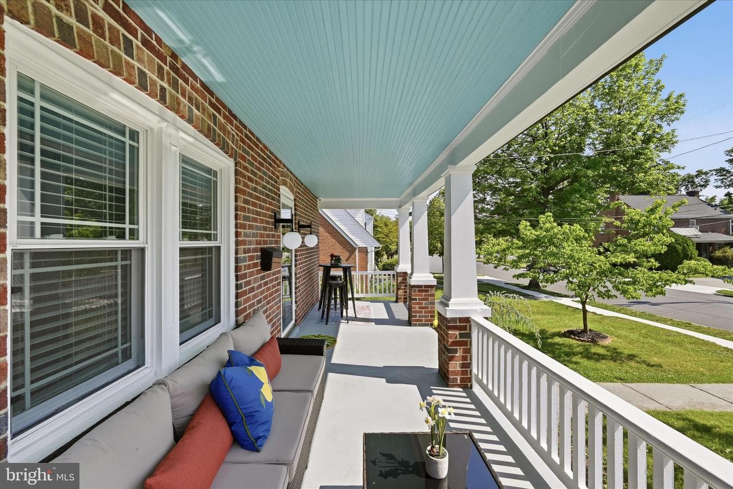 1423 Greystone Ter photo 4