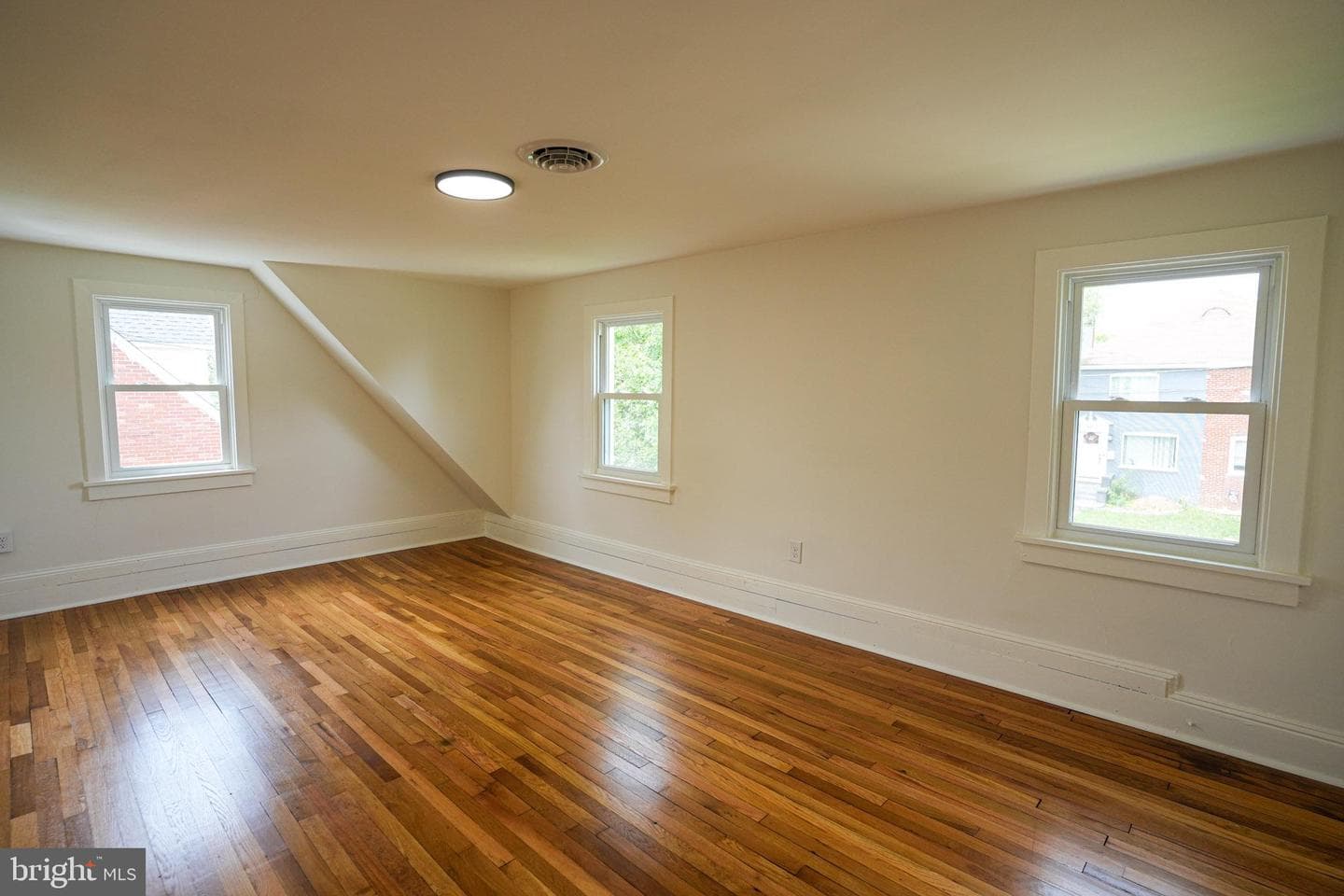 632 Watson Avenue photo 11