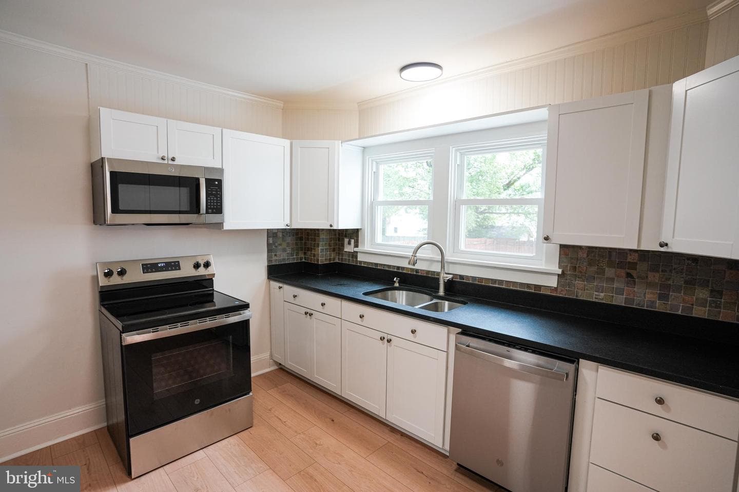 632 Watson Avenue photo 6