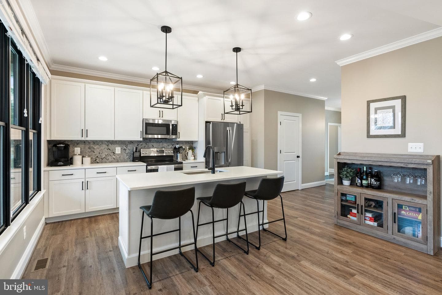 2532 Middle Road photo 14