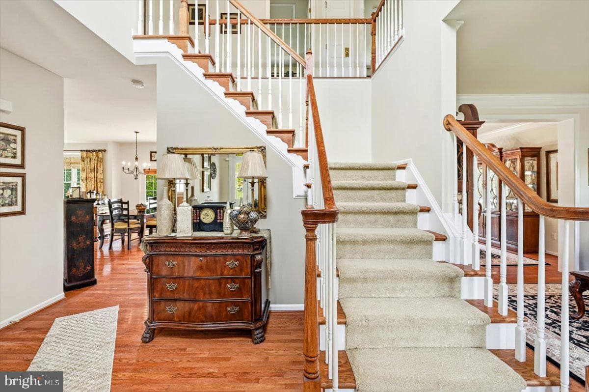926 Meadow Court photo 8