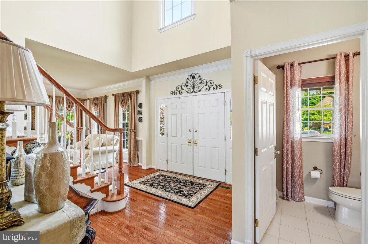 926 Meadow Court photo 9