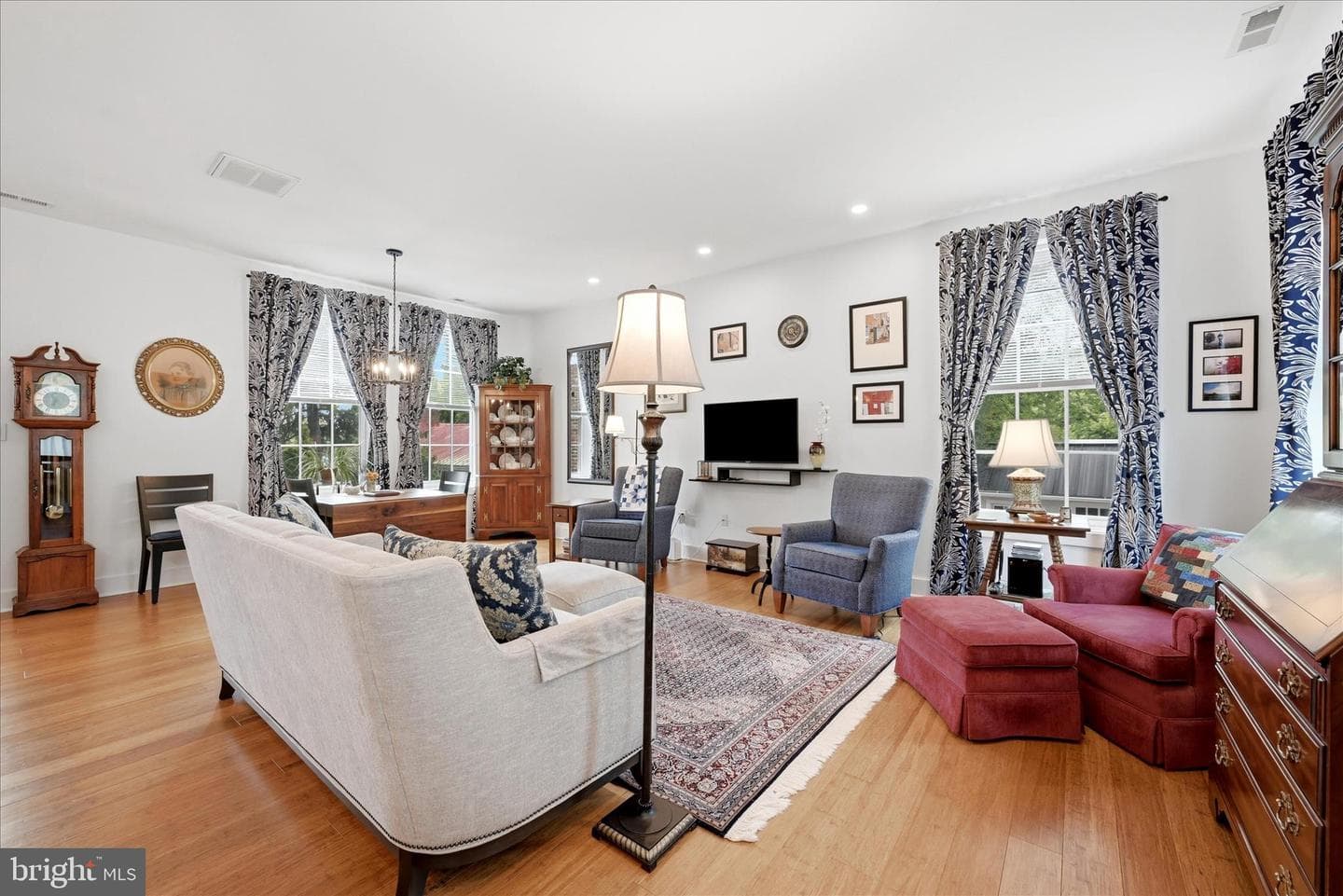 411 N Loudoun Street #105 photo 21