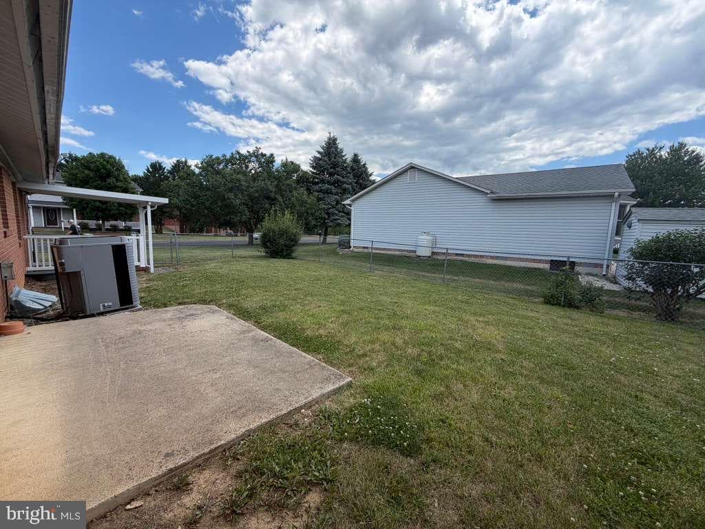 302 Wentworth Drive photo 33