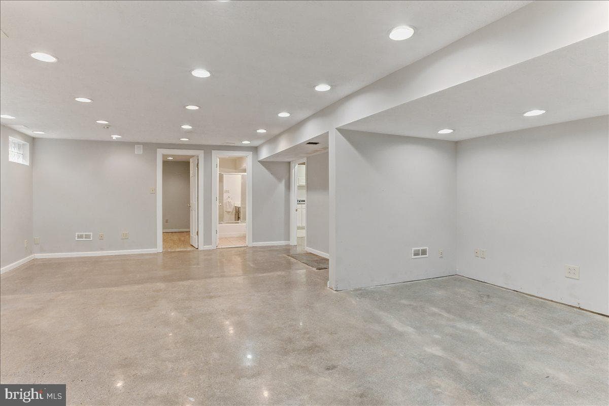 1202 Handley Avenue photo 58