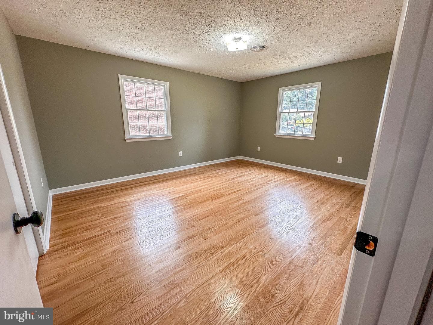 110 Russellcroft Road photo 21