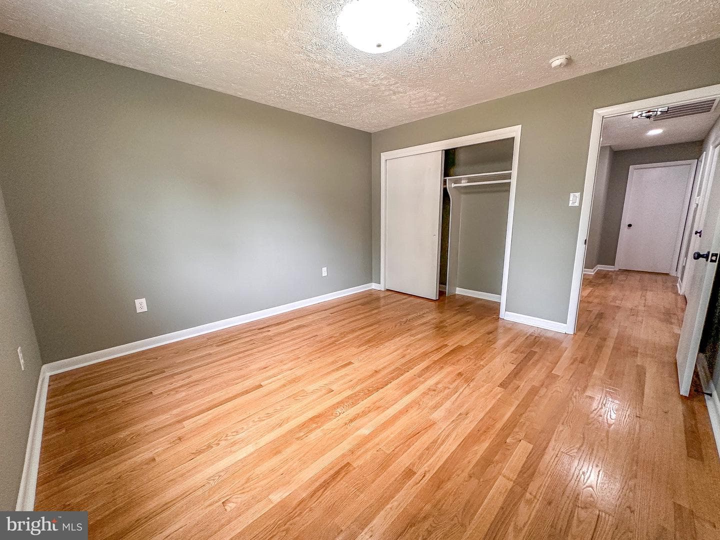 110 Russellcroft Road photo 25