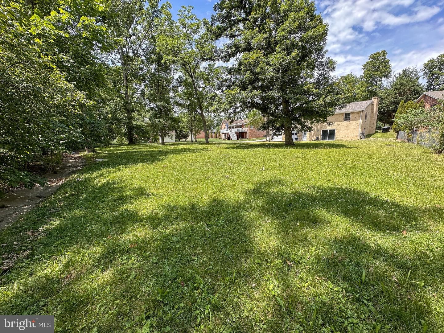 110 Russellcroft Road photo 5