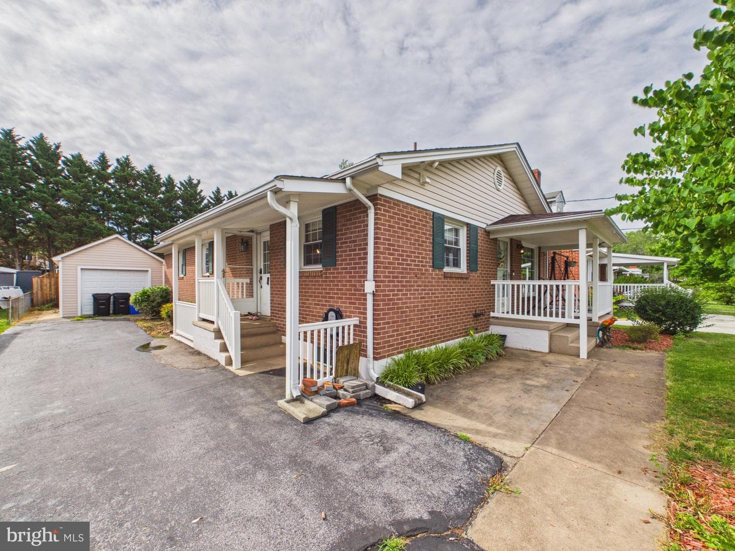 225 Fox Drive, Winchester