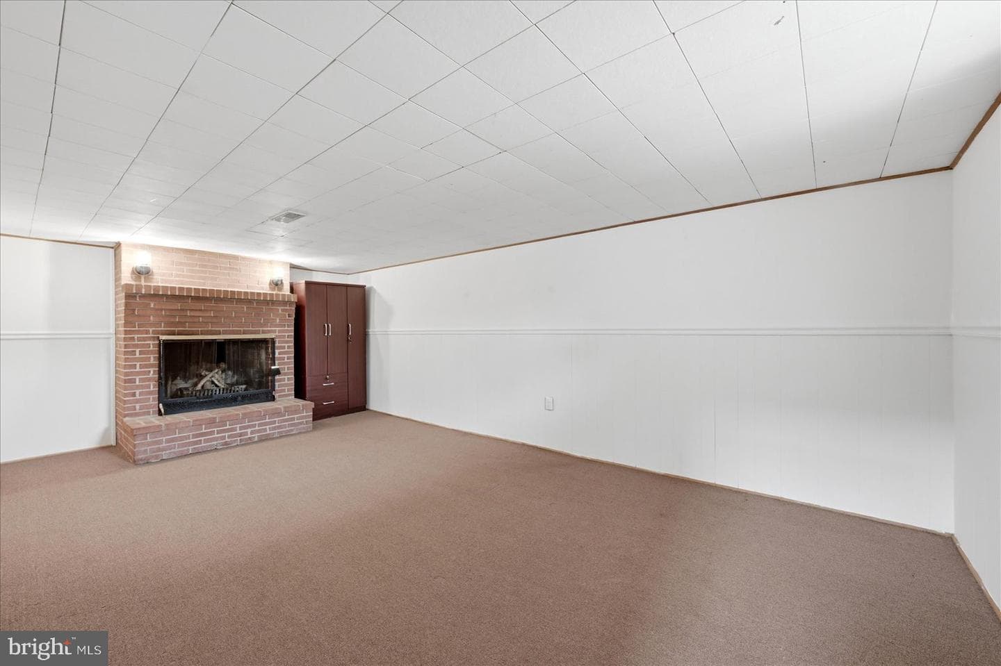 101 Locust Avenue photo 28