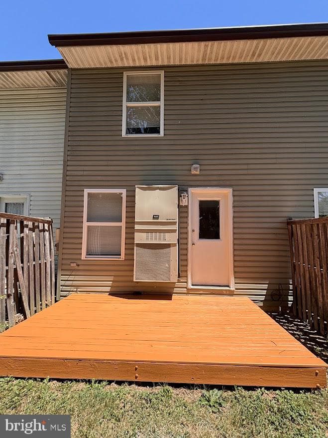 313 Avon Court photo 11