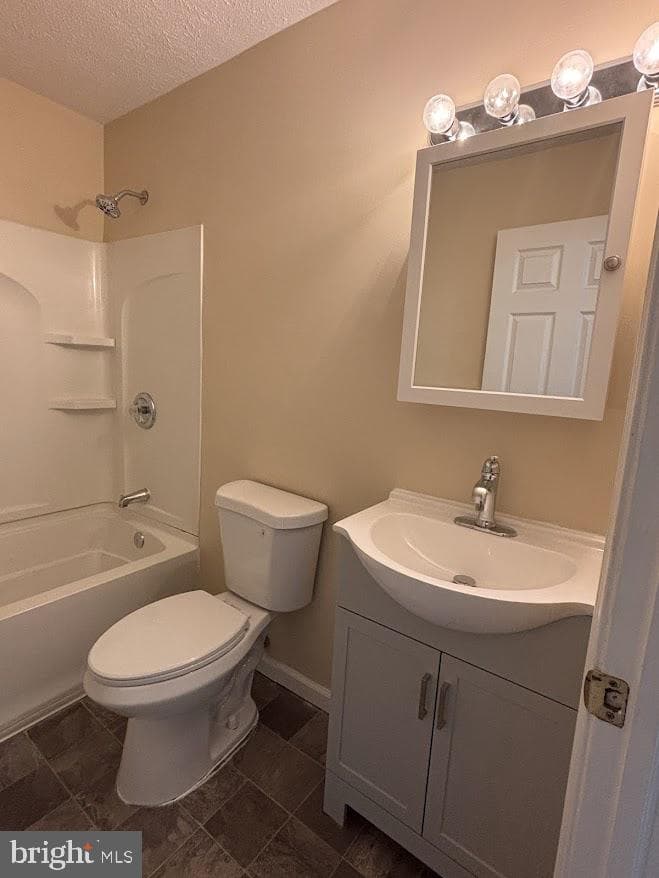 313 Avon Court photo 16