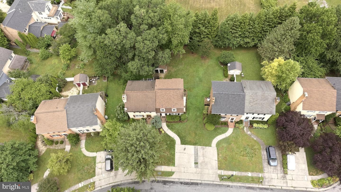 824 Appleseed Court photo 45