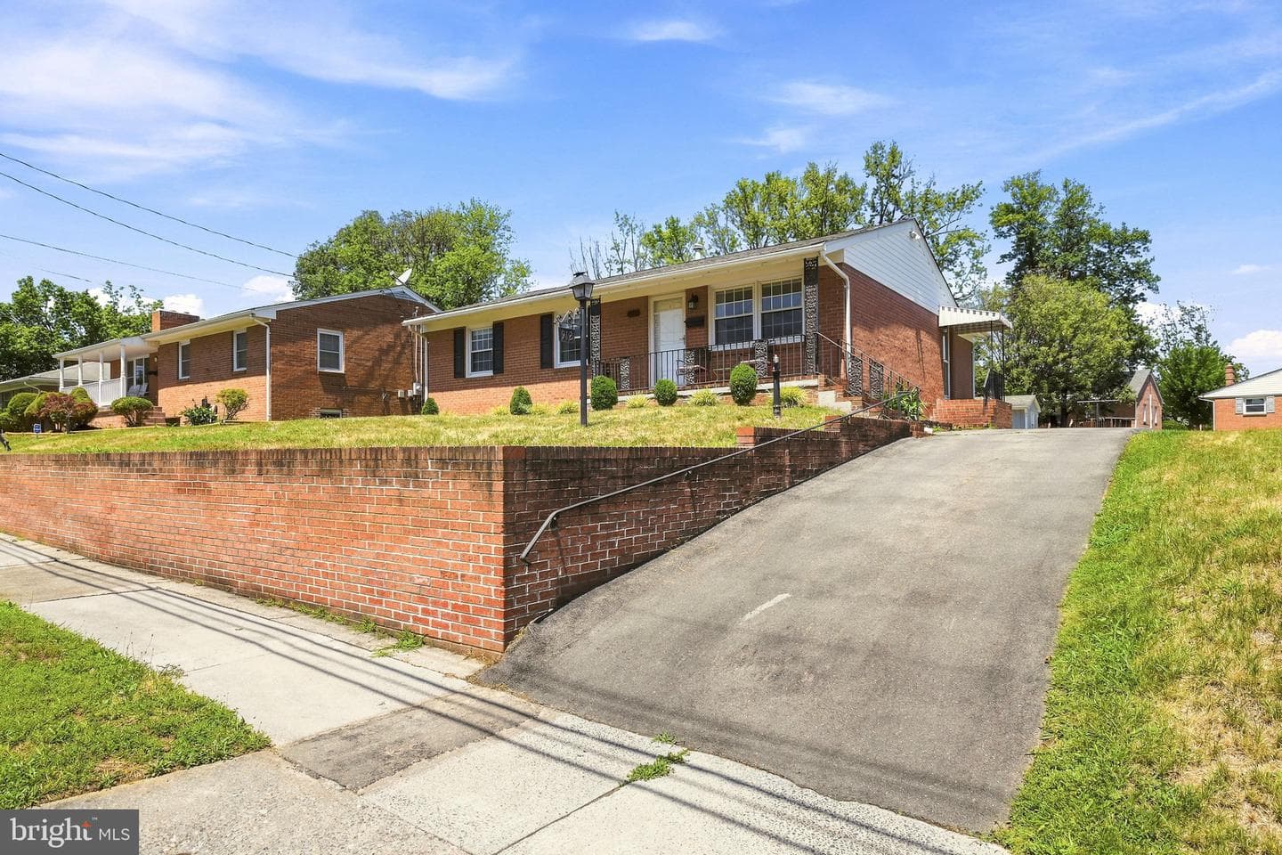 912 Allen Drive photo 3