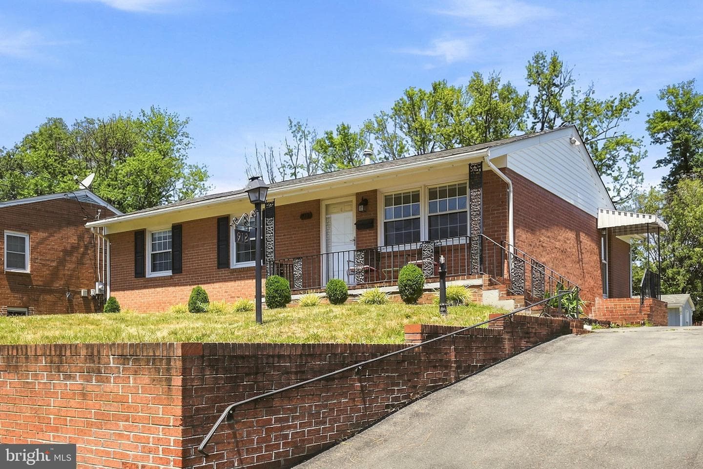 912 Allen Drive photo 4