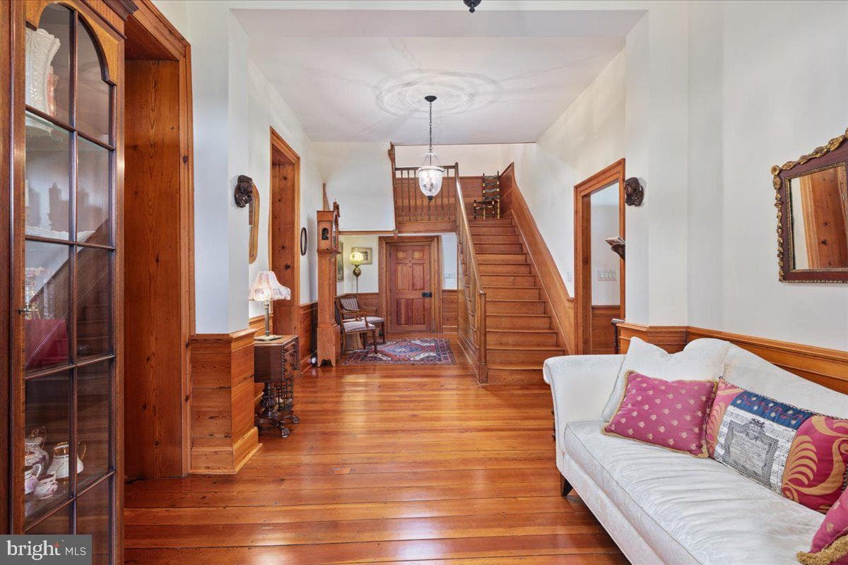730 Merrimans Lane photo 12