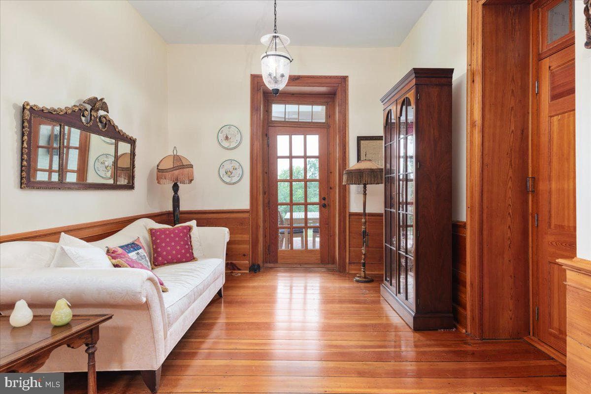 730 Merrimans Lane photo 14