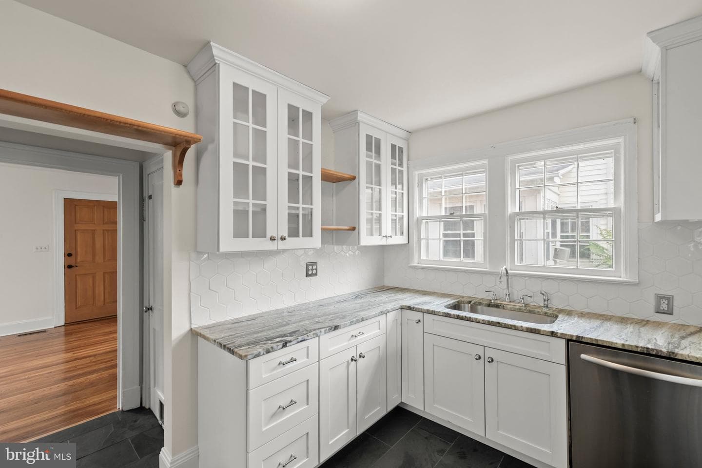 108 Morgan Street photo 15