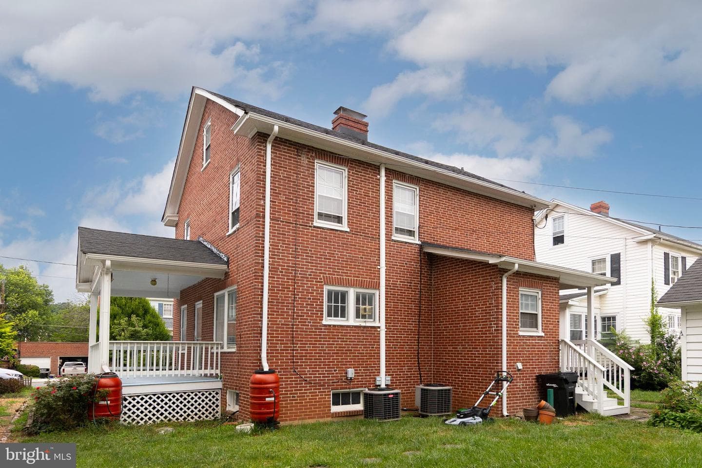108 Morgan Street photo 5