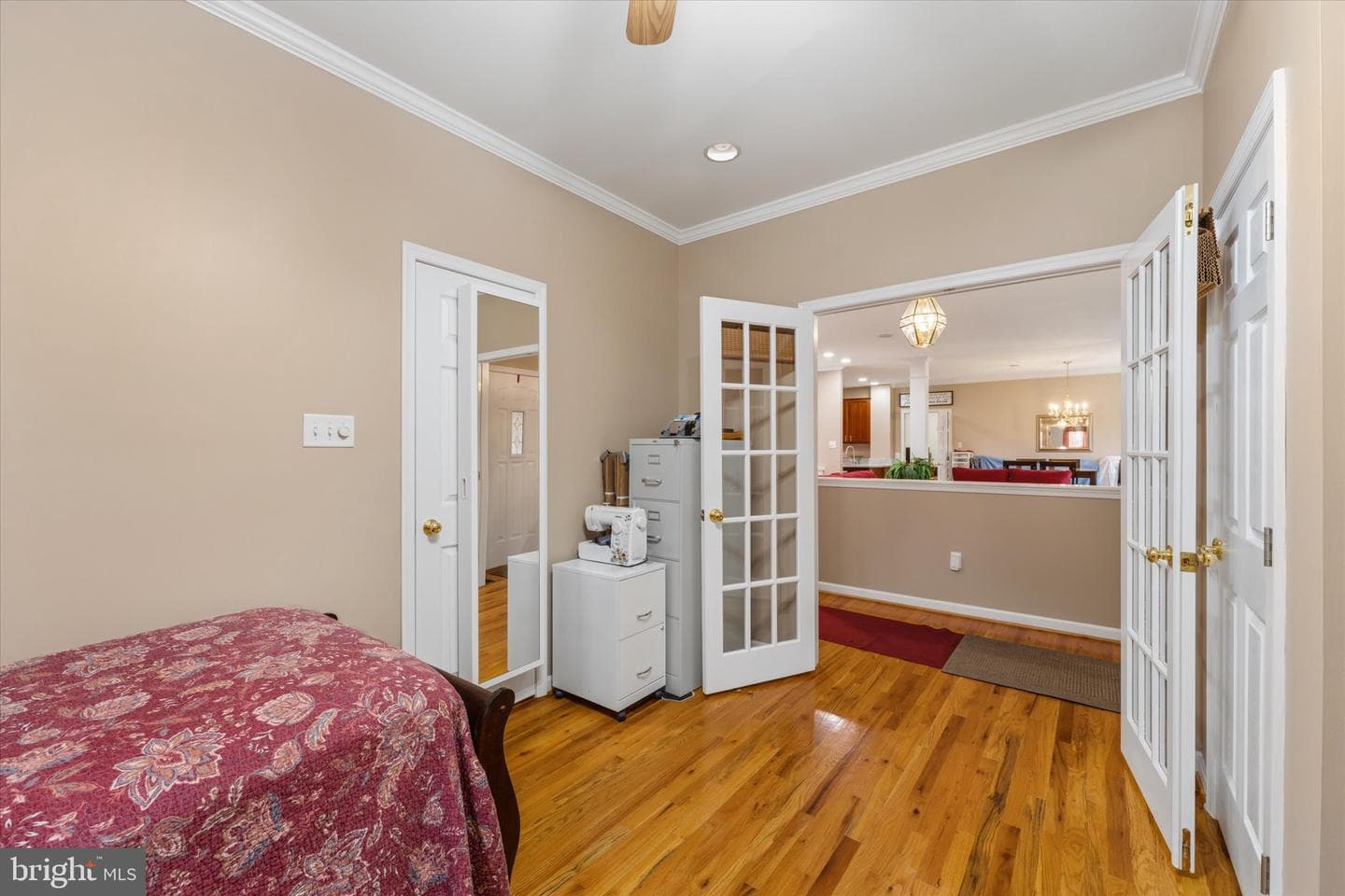 687 Woodland Ave photo 22