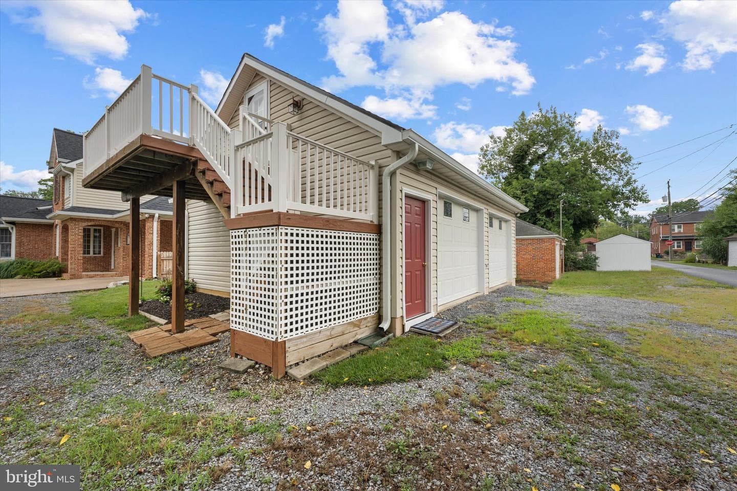 687 Woodland Ave photo 43