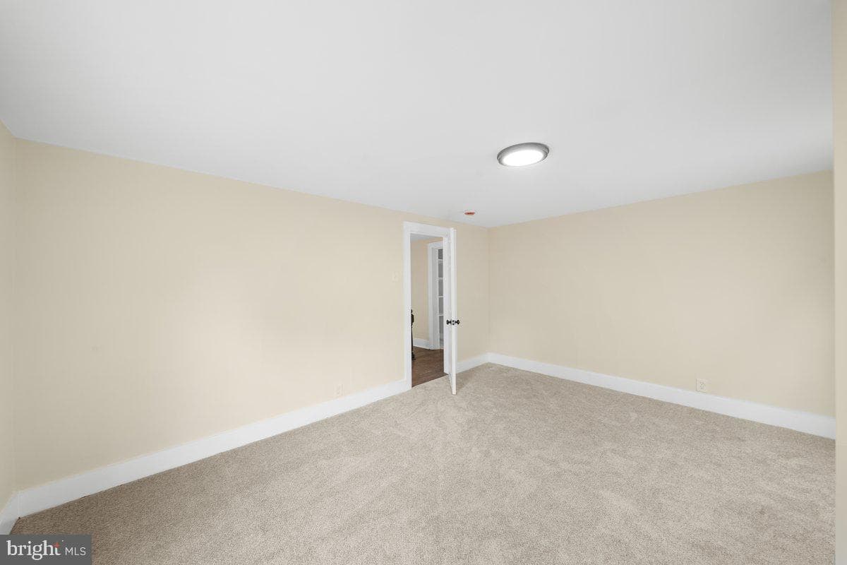 21 E Germain Street photo 9