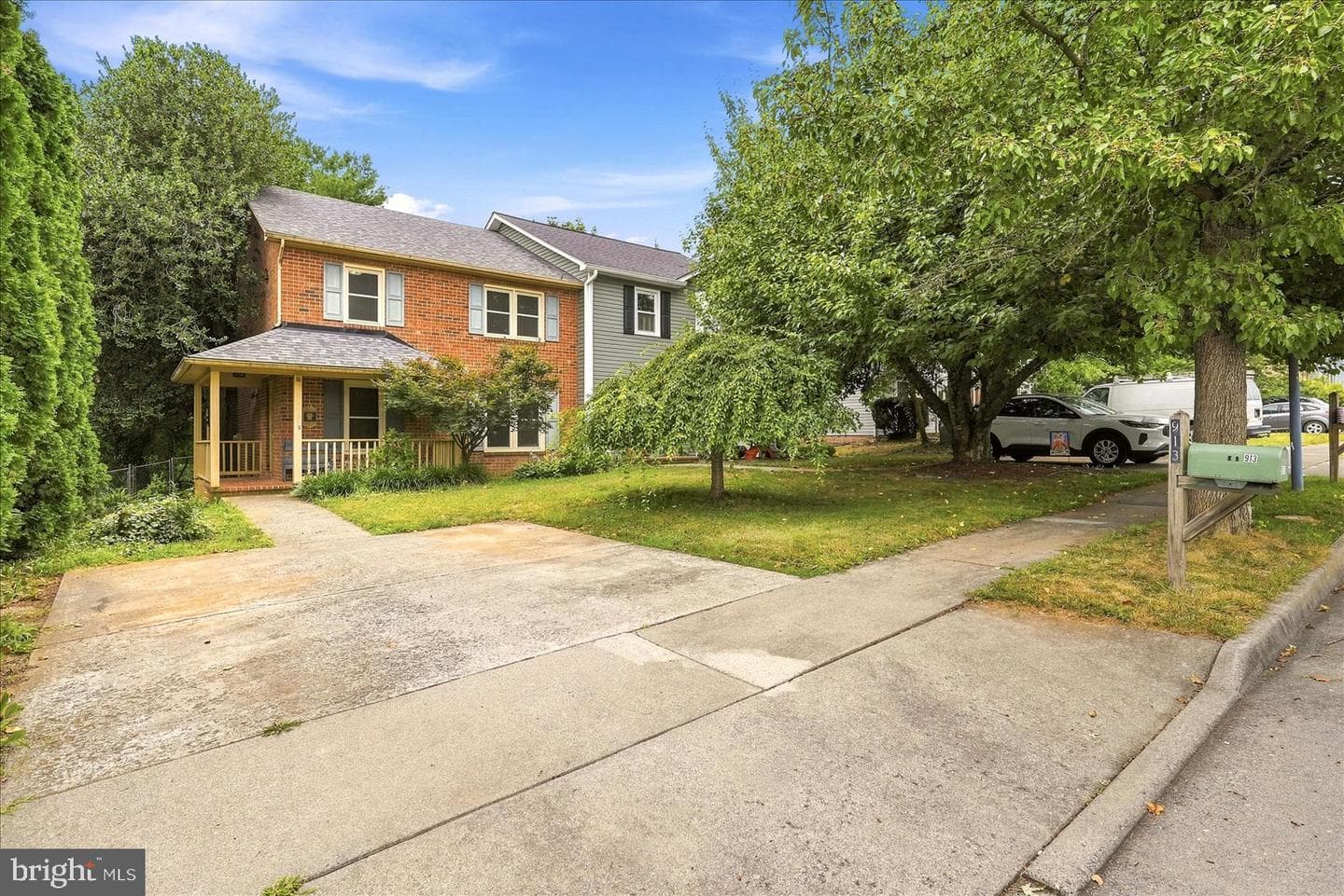 913 Orchard Hill Drive, Winchester