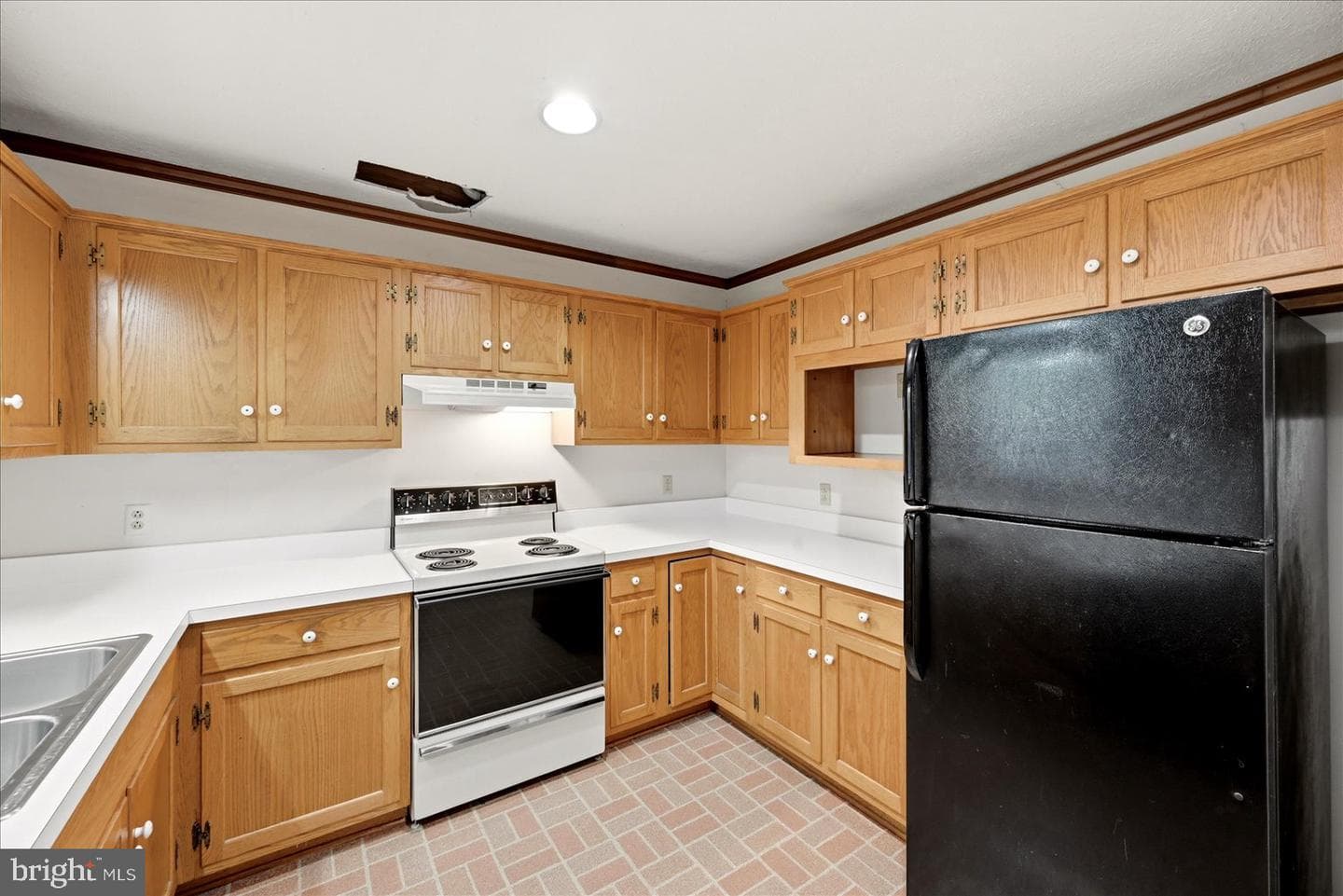 913 Orchard Hill Drive photo 20