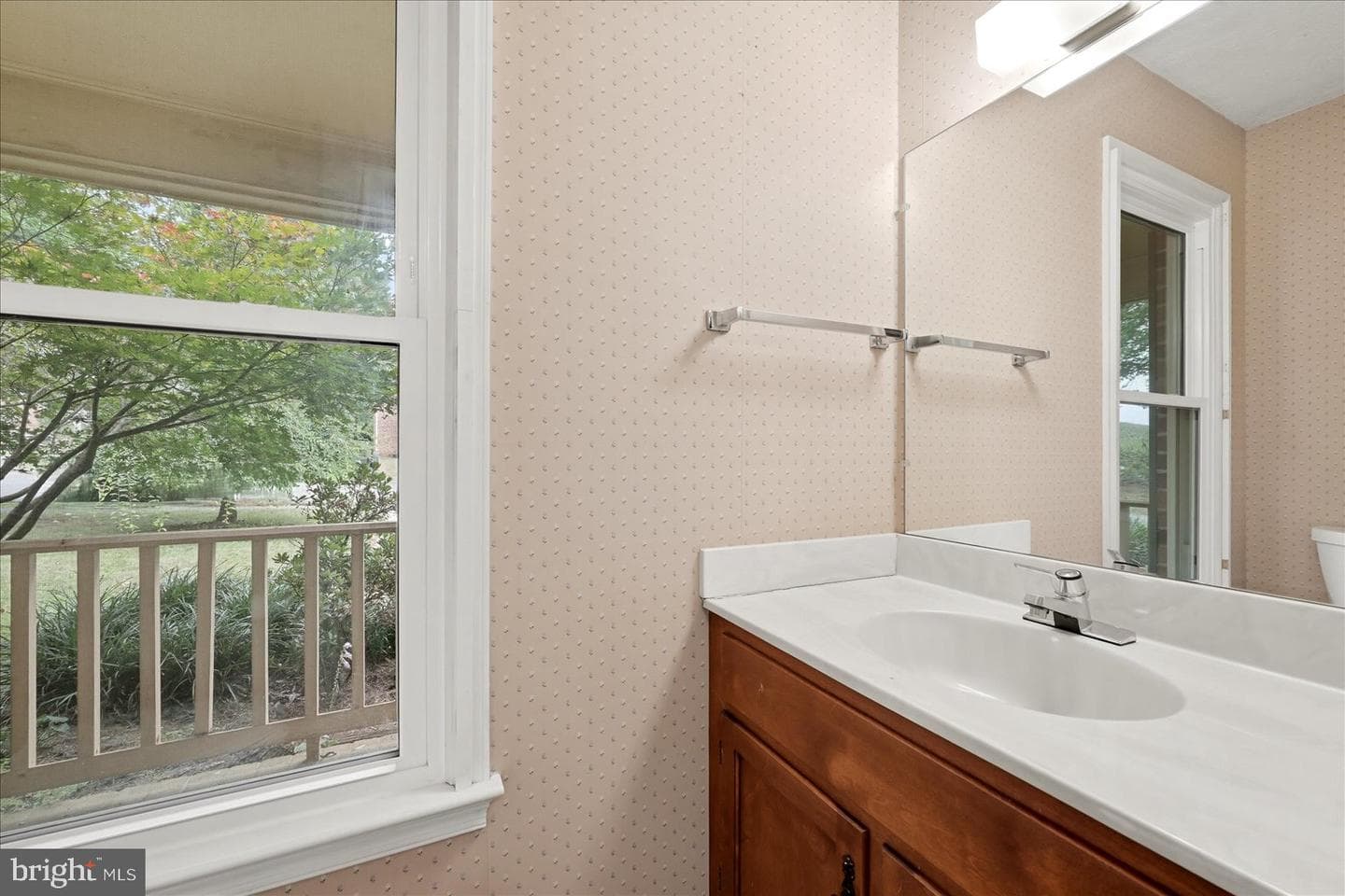 913 Orchard Hill Drive photo 23
