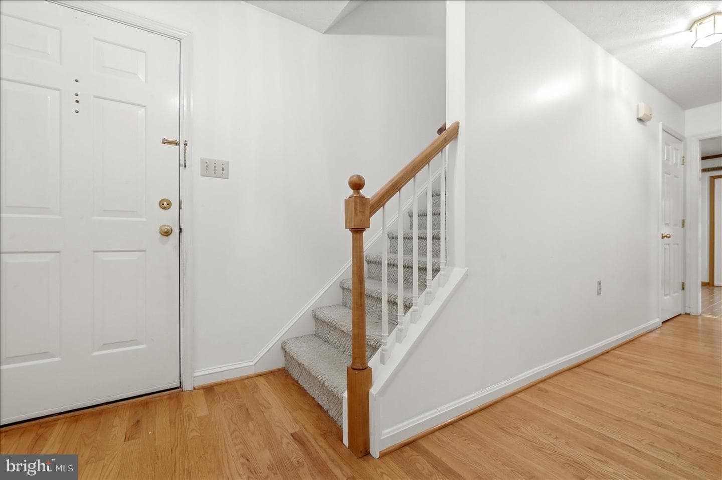 913 Orchard Hill Drive photo 25