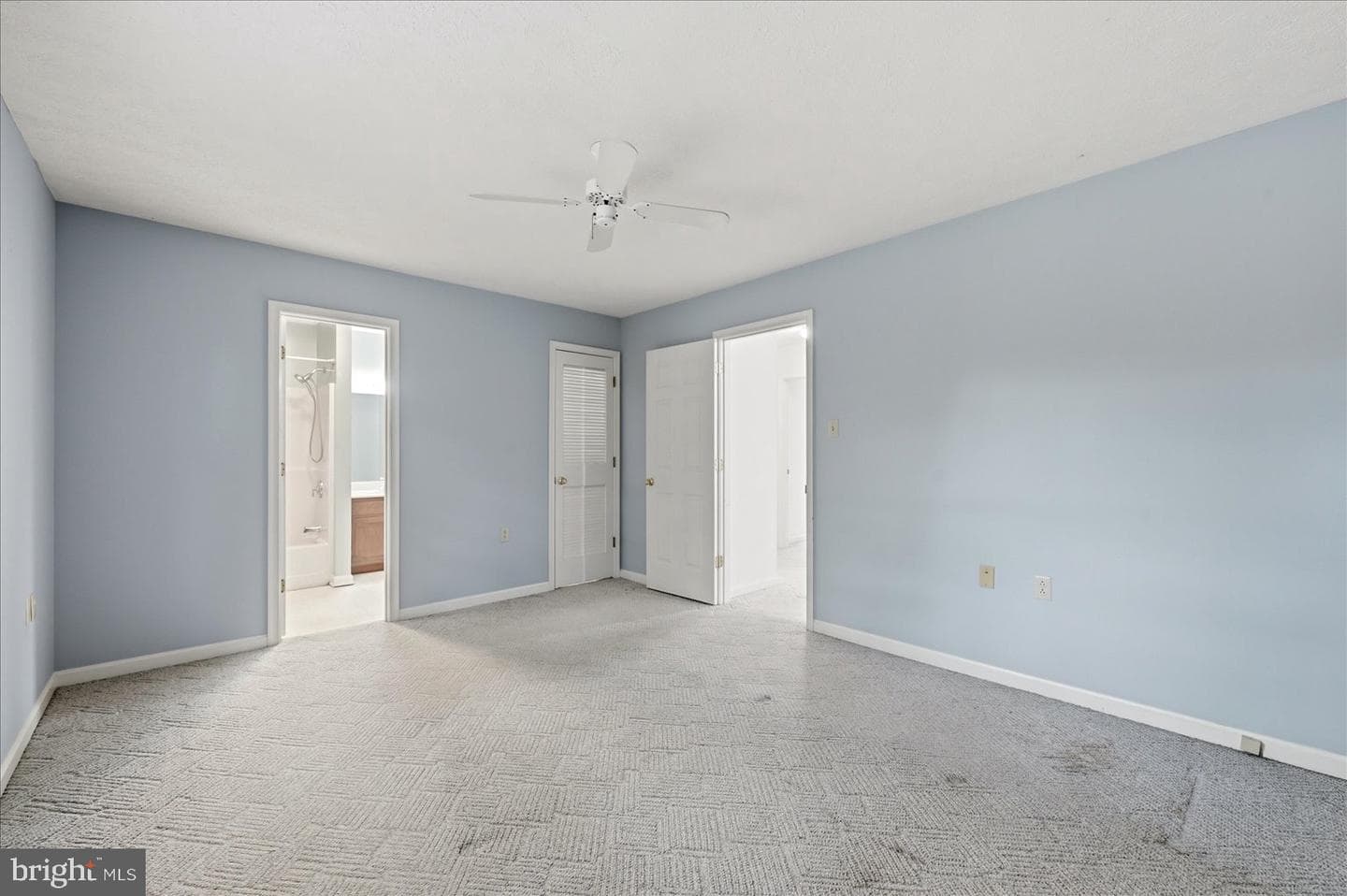913 Orchard Hill Drive photo 27