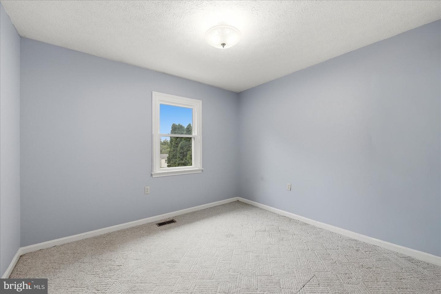 913 Orchard Hill Drive photo 34