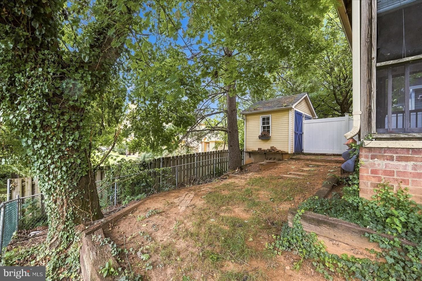 913 Orchard Hill Drive photo 40