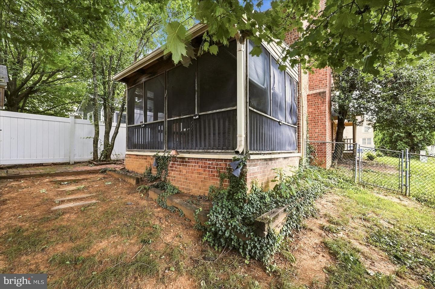 913 Orchard Hill Drive photo 41