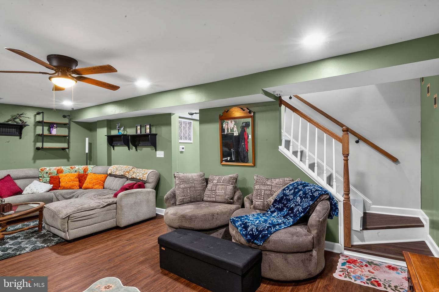 117 E Pall Mall Street photo 2