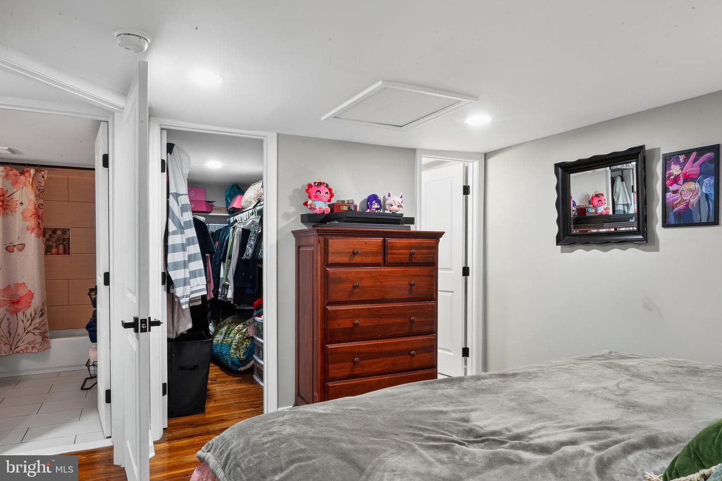 117 E Pall Mall Street photo 21