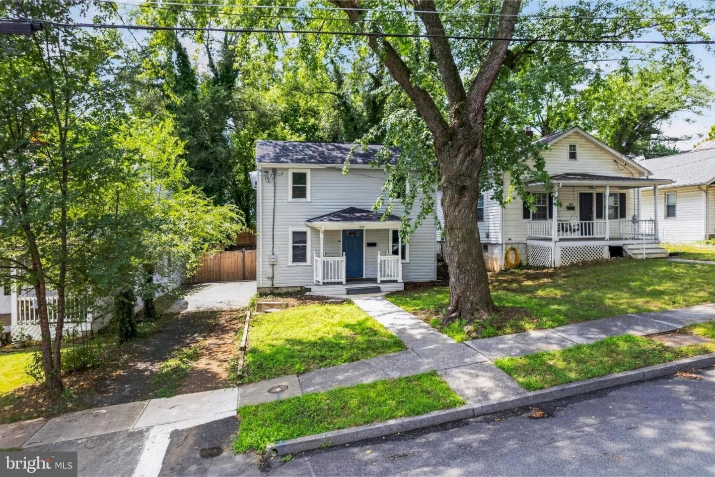 117 E Pall Mall Street photo 33